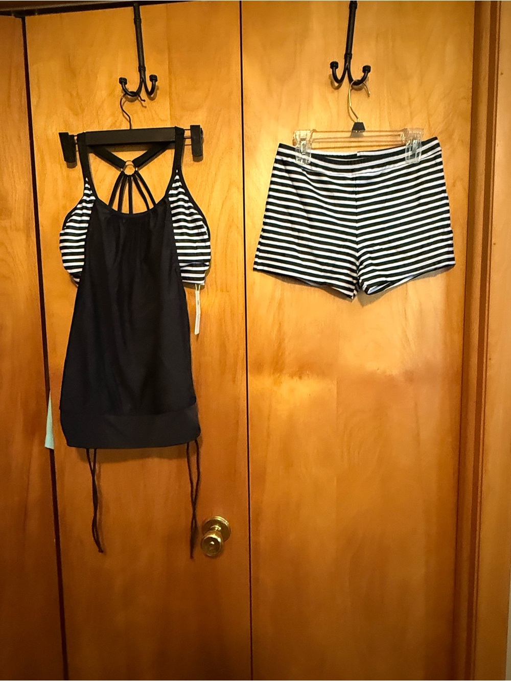 Black & White Striped Women's Tankini Swim Set Holipick